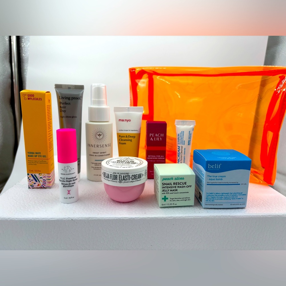 NWT deluxe mini skin, hair and body care travel 11 pcs gift bundle with zip bag